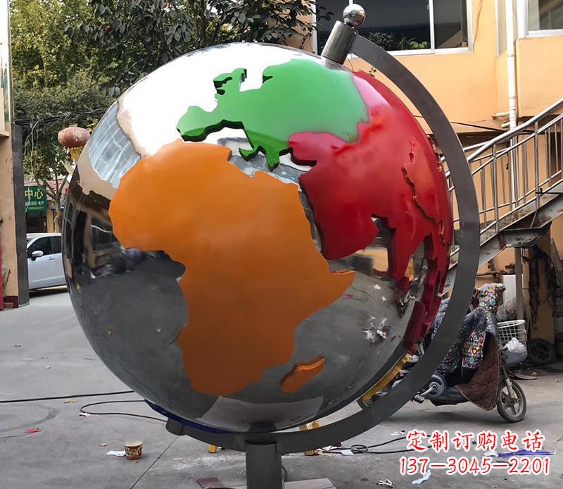 辽阳该雕塑的。