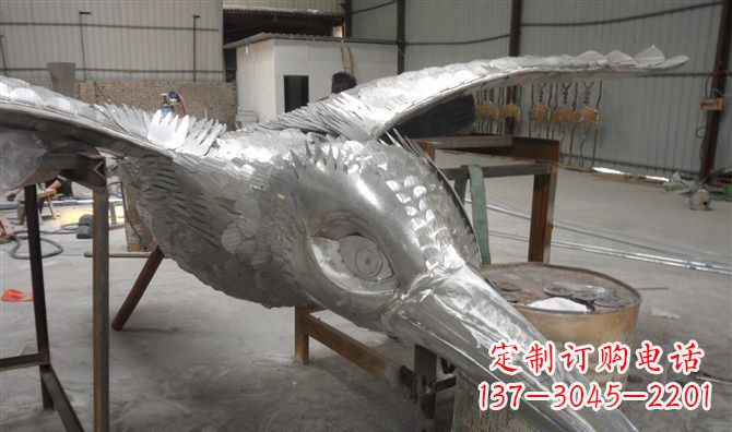 辽阳不锈钢雄鹰展翅——自由之翼的象征