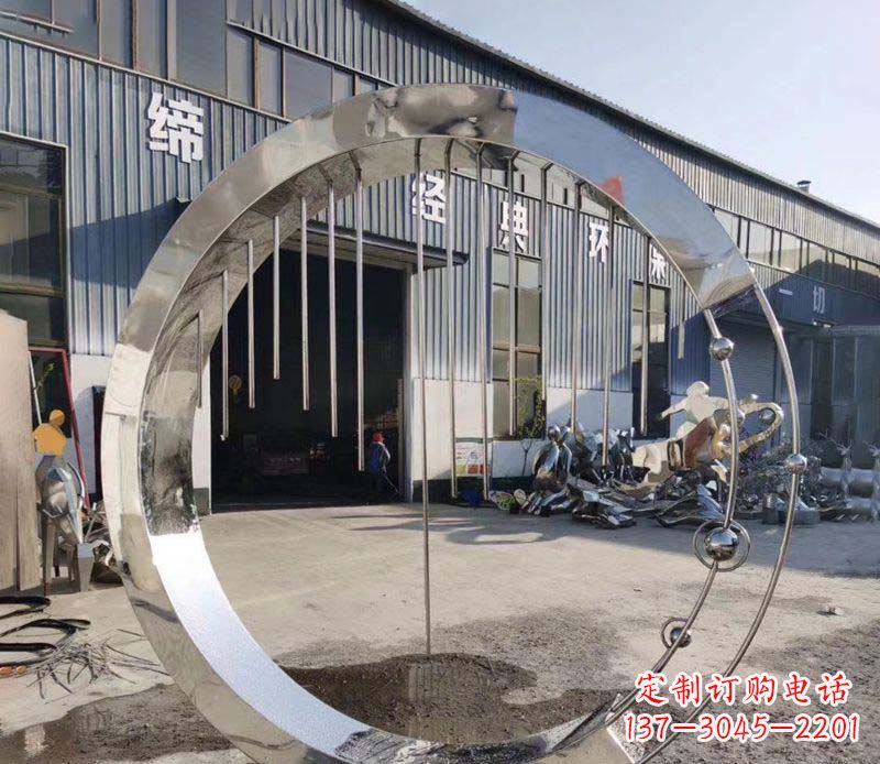 辽阳不锈钢旋转流水圆环雕塑