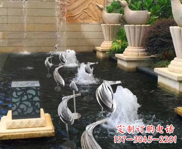 辽阳动物雕塑表达自然之美