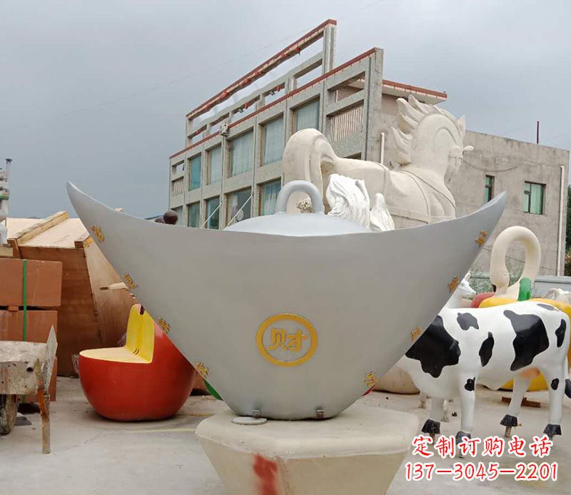 辽阳不锈钢元宝雕塑精美而珍贵
