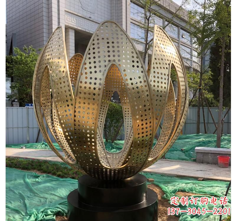 辽阳不锈钢拱门雕塑以艺术之美装点园林