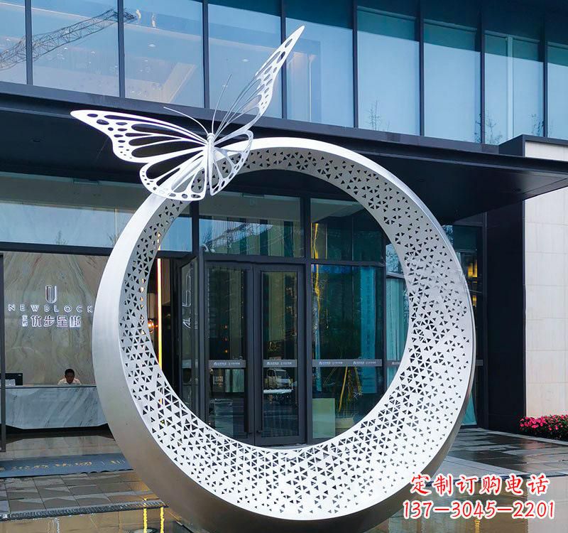 辽阳不锈钢园林戒指雕塑精美细腻的艺术品