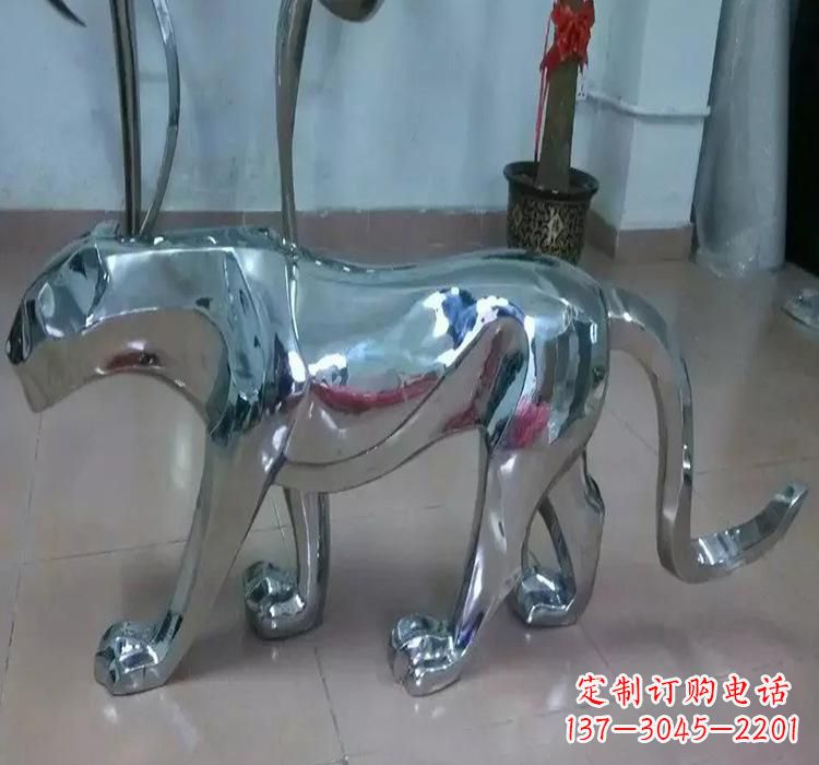 辽阳不锈钢老虎雕塑美化园林