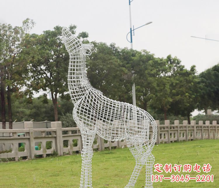 辽阳不锈钢长颈鹿雕塑——艺术精美的象征