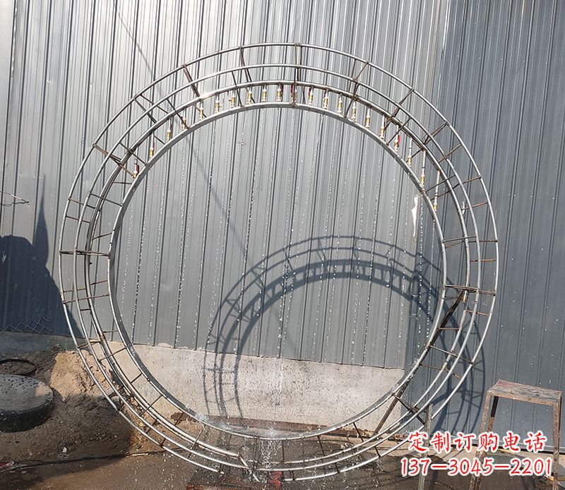 辽阳圆环的美——不锈钢景观雕塑