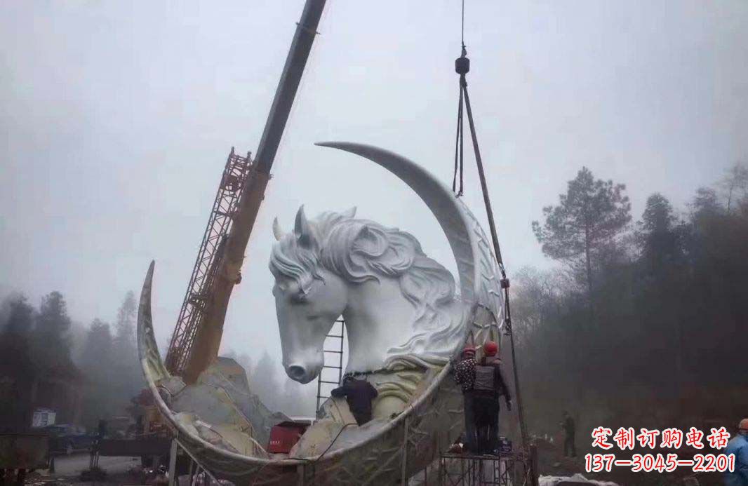 辽阳不锈钢月亮雕塑