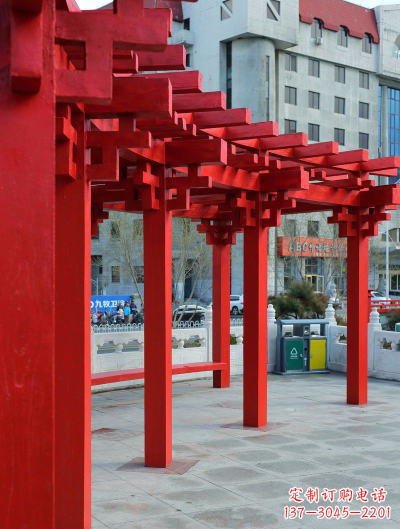 辽阳长廊雕塑描绘城市景观的艺术作品