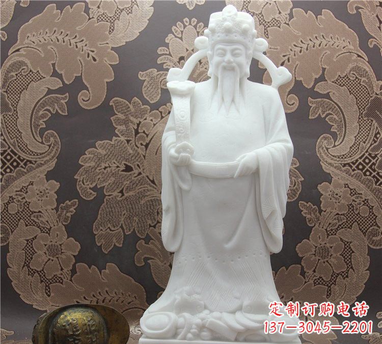 辽阳财神雕塑祈求财富幸福
