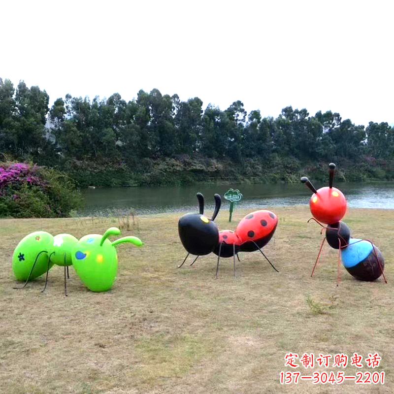 辽阳彩绘玻璃钢蚂蚁雕塑