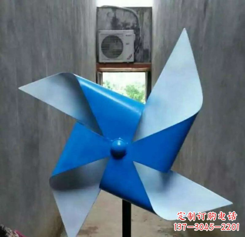 辽阳色彩斑斓的不锈钢风车雕塑