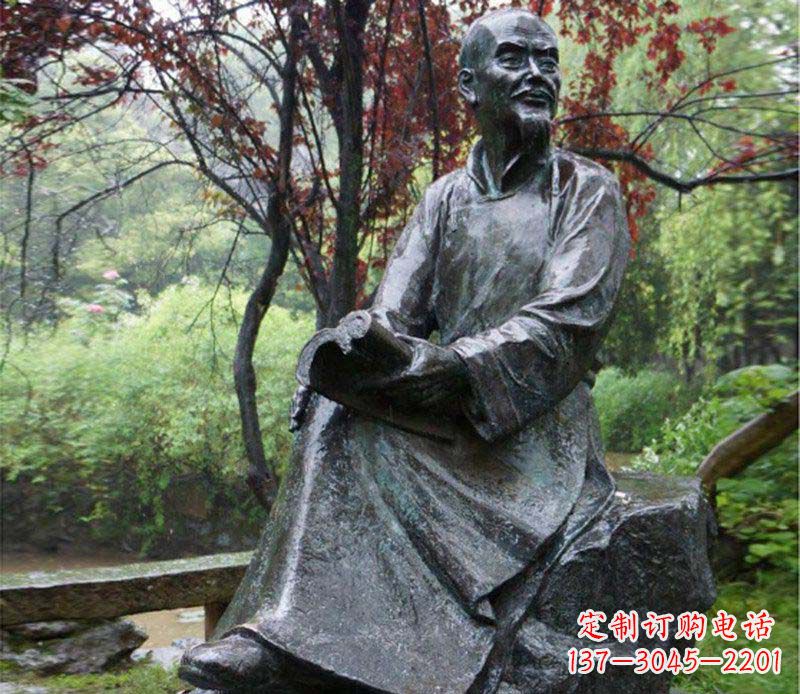 辽阳曹雪芹古代名人铜雕