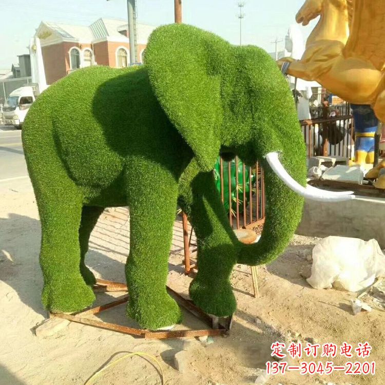 辽阳草皮大象玻璃钢雕塑