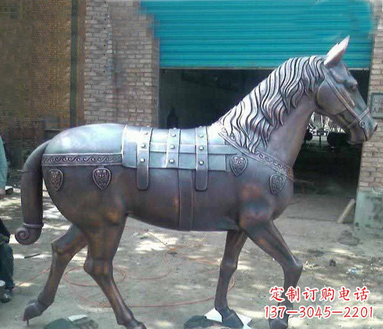 辽阳马铜雕塑传递草原动物的非凡魅力