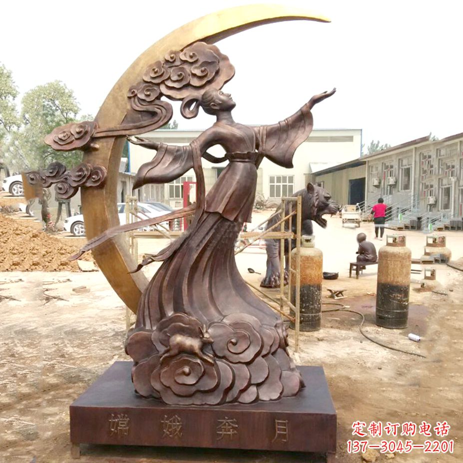 辽阳绚丽嫦娥-神话中的上古美女雕像