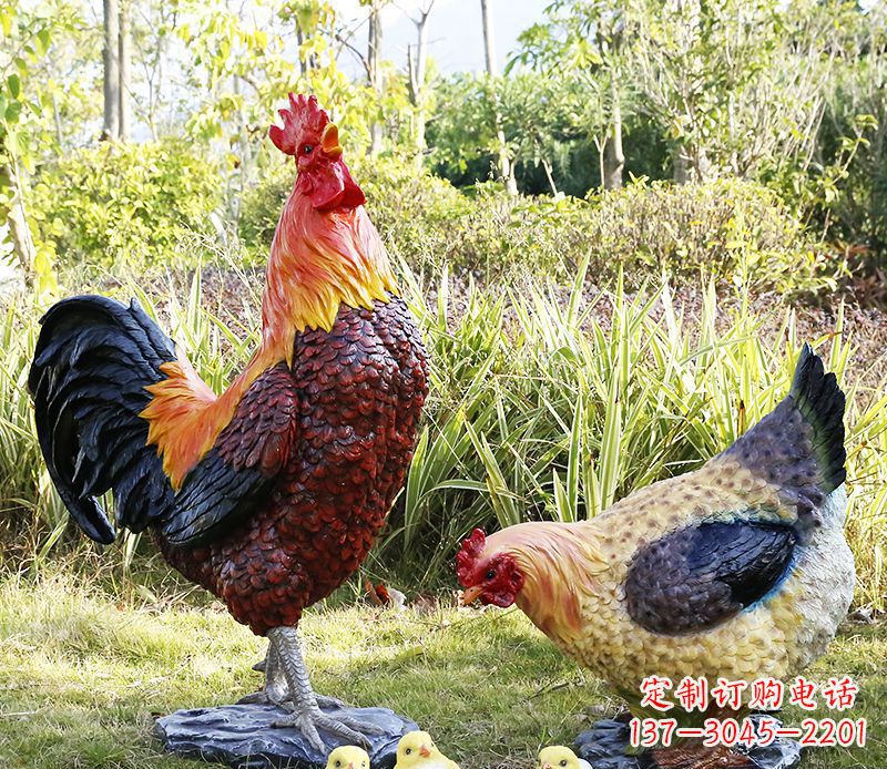 辽阳公鸡雕塑完美的绿化环境装饰