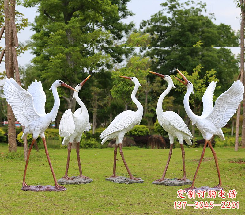 辽阳精美仙鹤雕塑——玻璃钢材质的绝美佳作