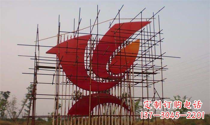 辽阳城市和平鸽雕塑传递和平信息