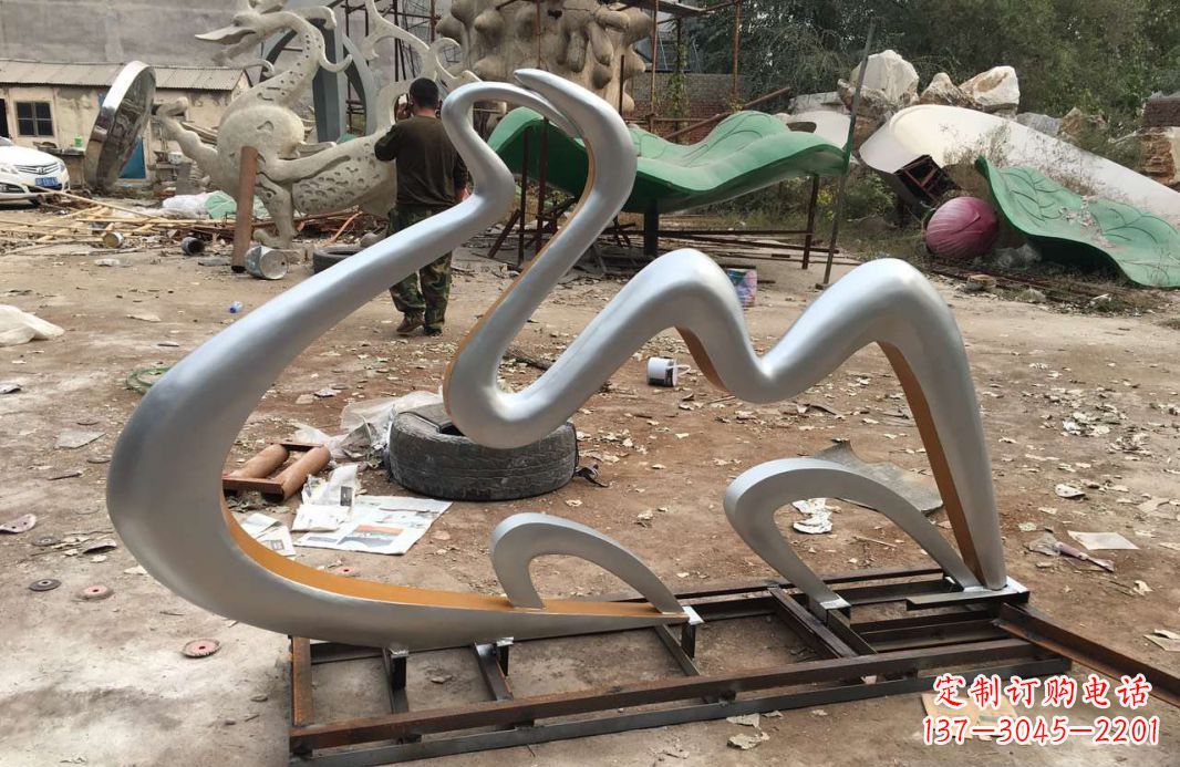 辽阳不锈钢简约骆驼雕塑传承城市文化