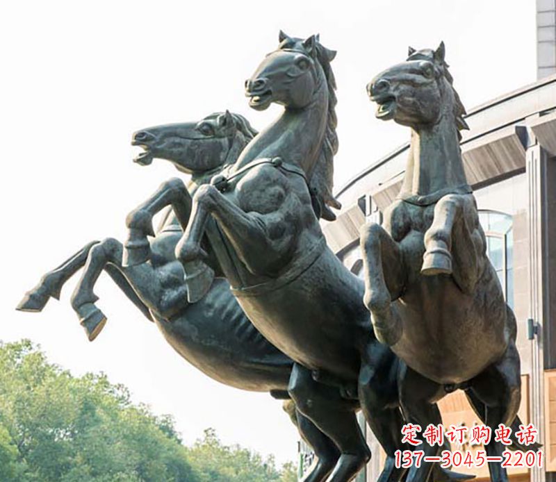 辽阳马雕塑集传统文化与现代装置艺术于一身