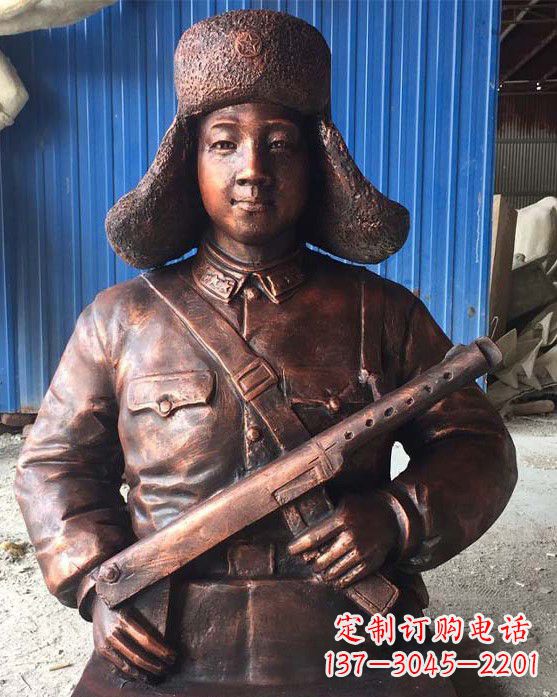 辽阳雷锋雕塑象征着无私奉献的力量