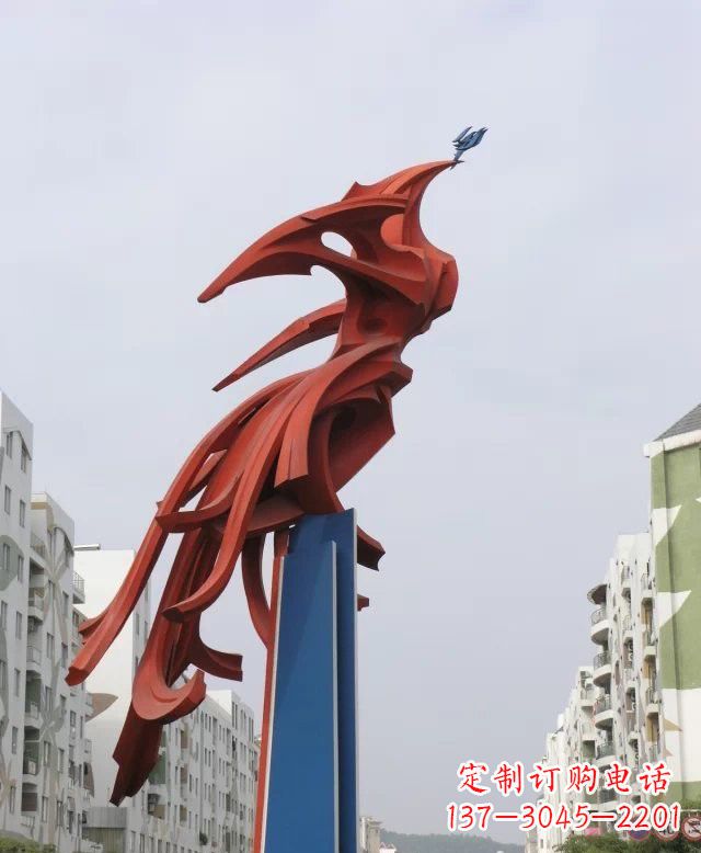 辽阳凤凰雕塑传承古老文化的艺术精品