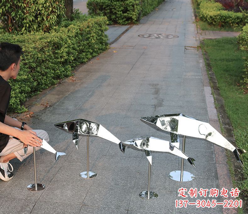 辽阳抽象不锈钢海豚雕塑