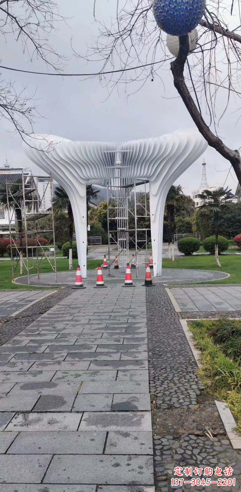 辽阳抽象拱门不锈钢雕塑