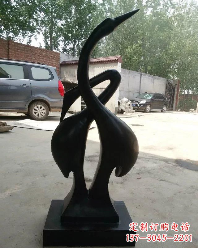 辽阳精美的天鹅雕塑
