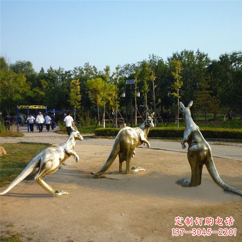 辽阳纯铜袋鼠公园雕塑摆件-小区公园和谐动物景观
