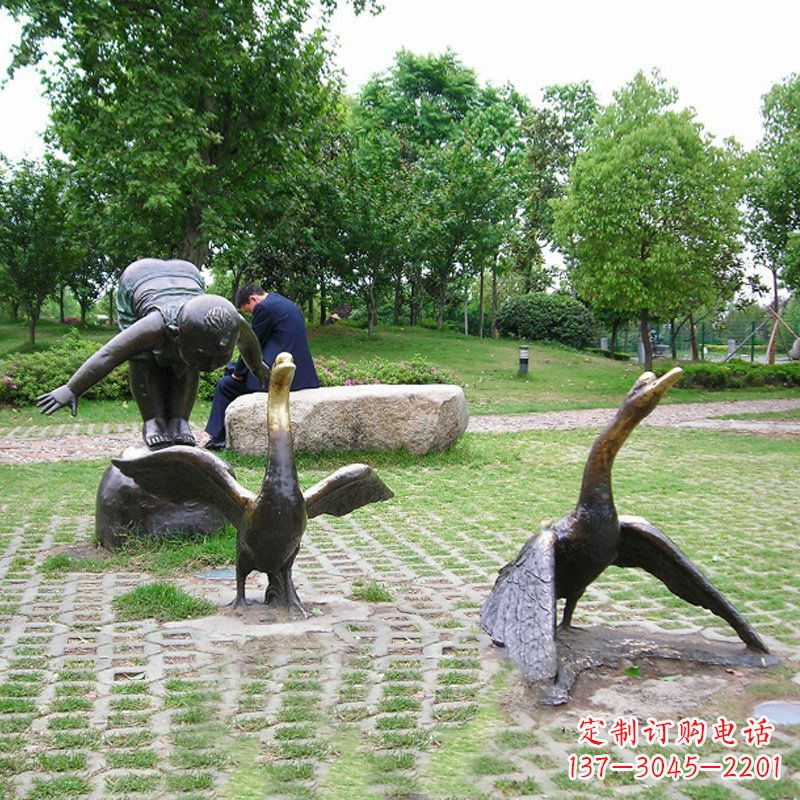 辽阳纯铜天鹅雕塑精美的艺术品