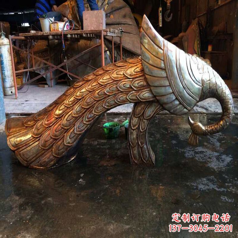 辽阳铸造精美孔雀雕塑