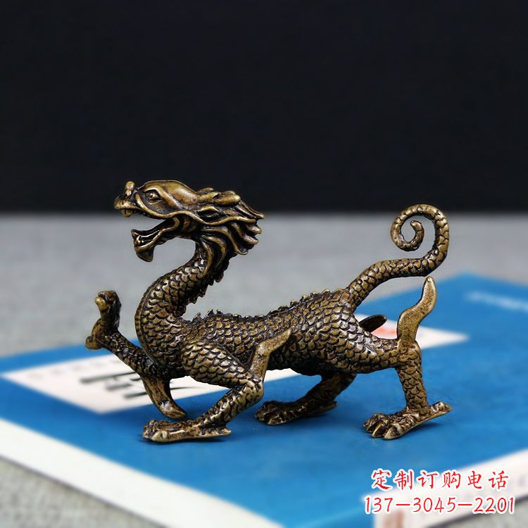 辽阳青龙雕塑用纯铜熔铸而成