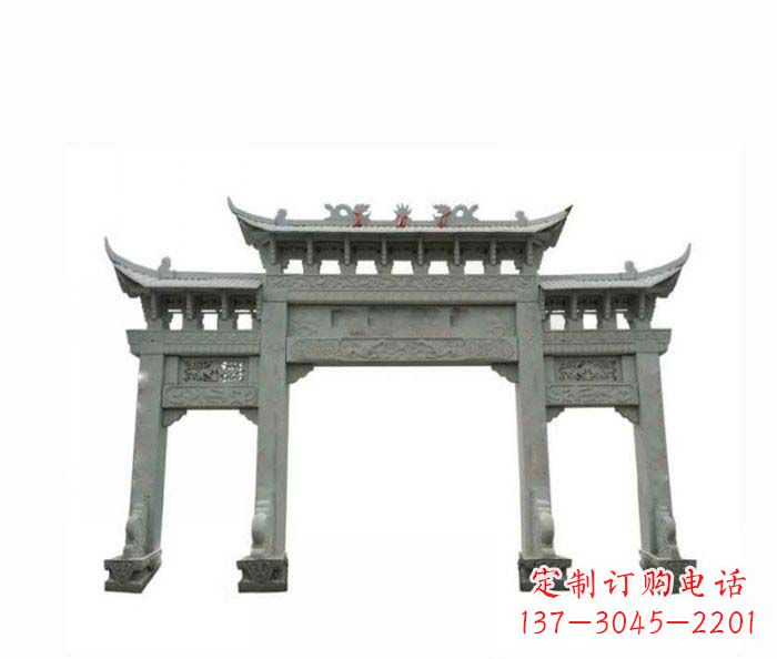 辽阳村口三门牌楼石雕