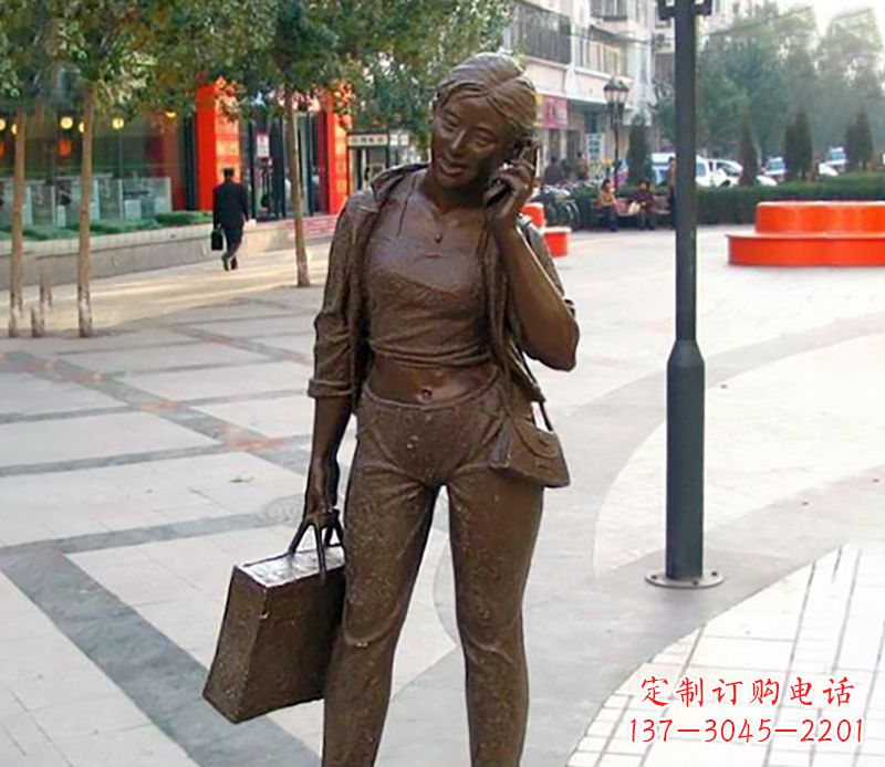 辽阳通话女性雕塑