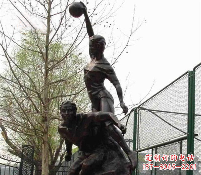 辽阳打篮球的运动员铜雕