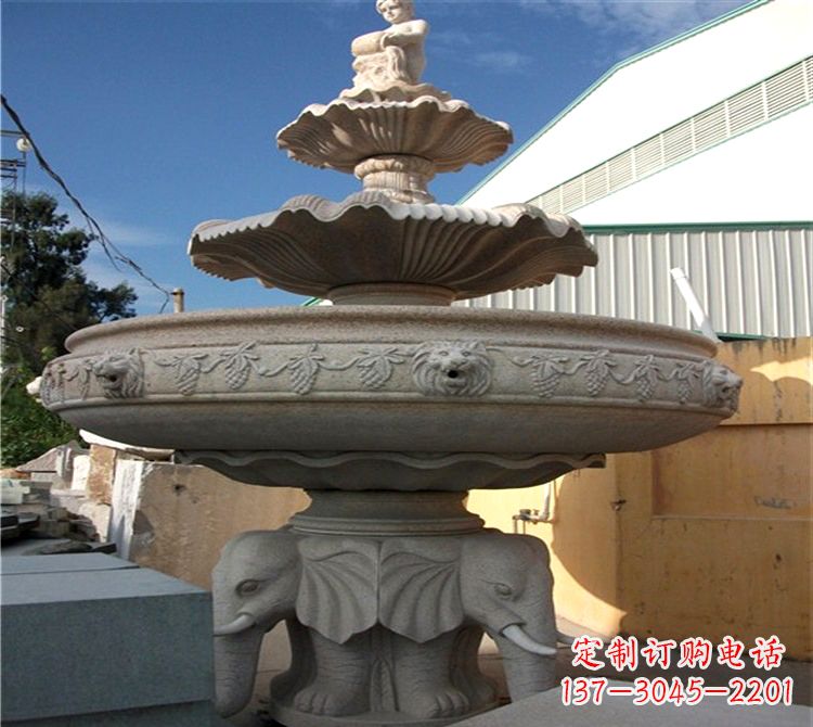 辽阳雕刻出美景大钵石雕塑的天鹅