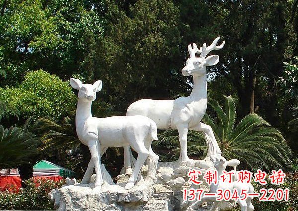 辽阳大理石公园动物小鹿石雕