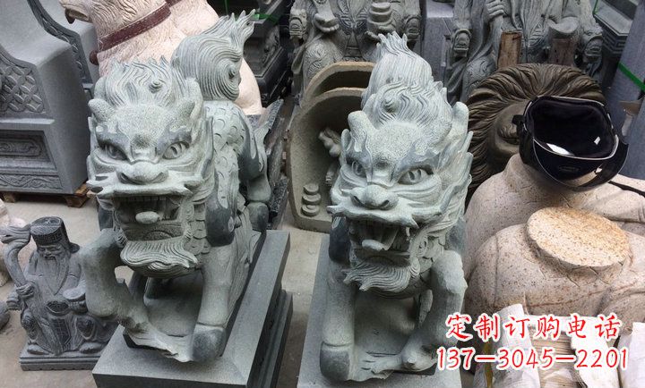 辽阳大理石立式麒麟门口镇宅石雕