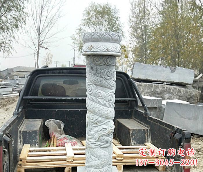辽阳大理石龙柱雕塑