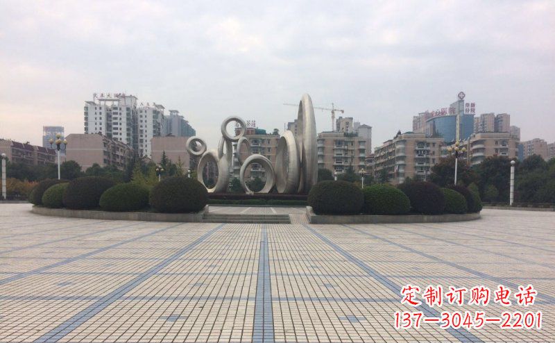 辽阳大小圆环广场不锈钢雕塑