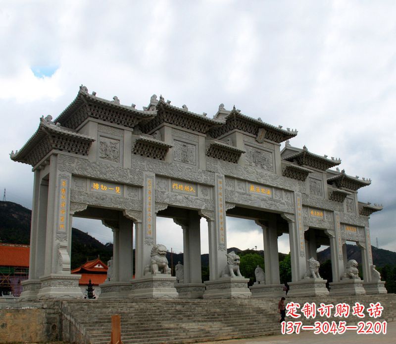 辽阳大型五门石雕牌楼雕塑