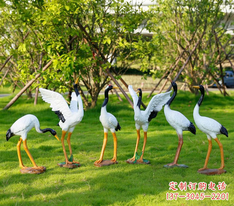 辽阳丹顶鹤抽象雕塑