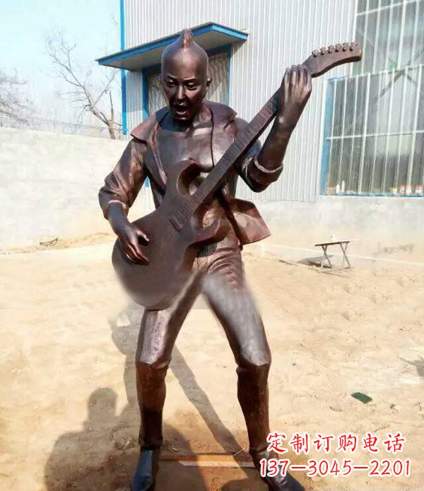 辽阳音乐传奇——吉他雕塑