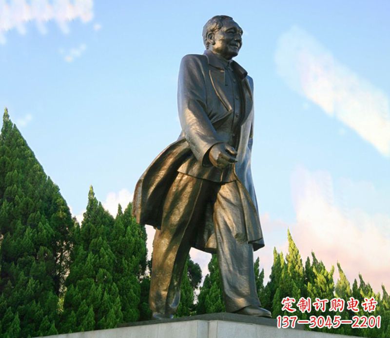 辽阳邓小平广场伟人铜雕