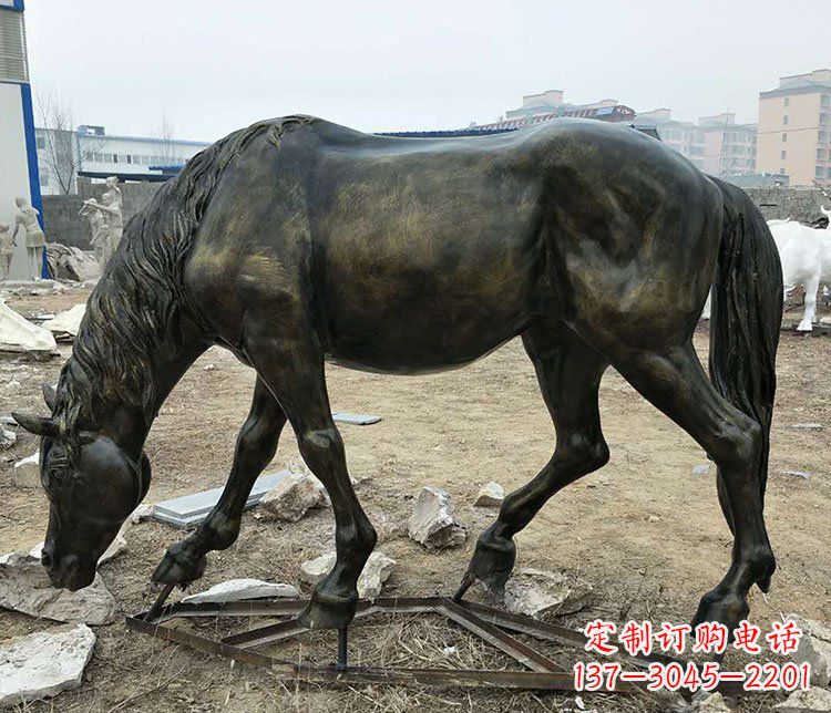 辽阳低头马公园玻璃钢仿铜动物雕塑