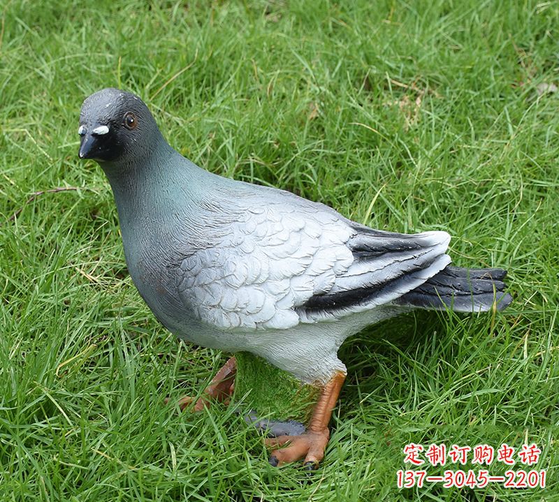 辽阳雕塑和平鸽少女