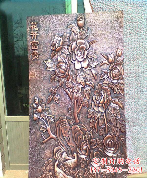 辽阳锻铜牡丹雕塑