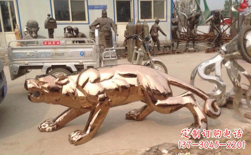 辽阳精美不锈钢豹子雕塑