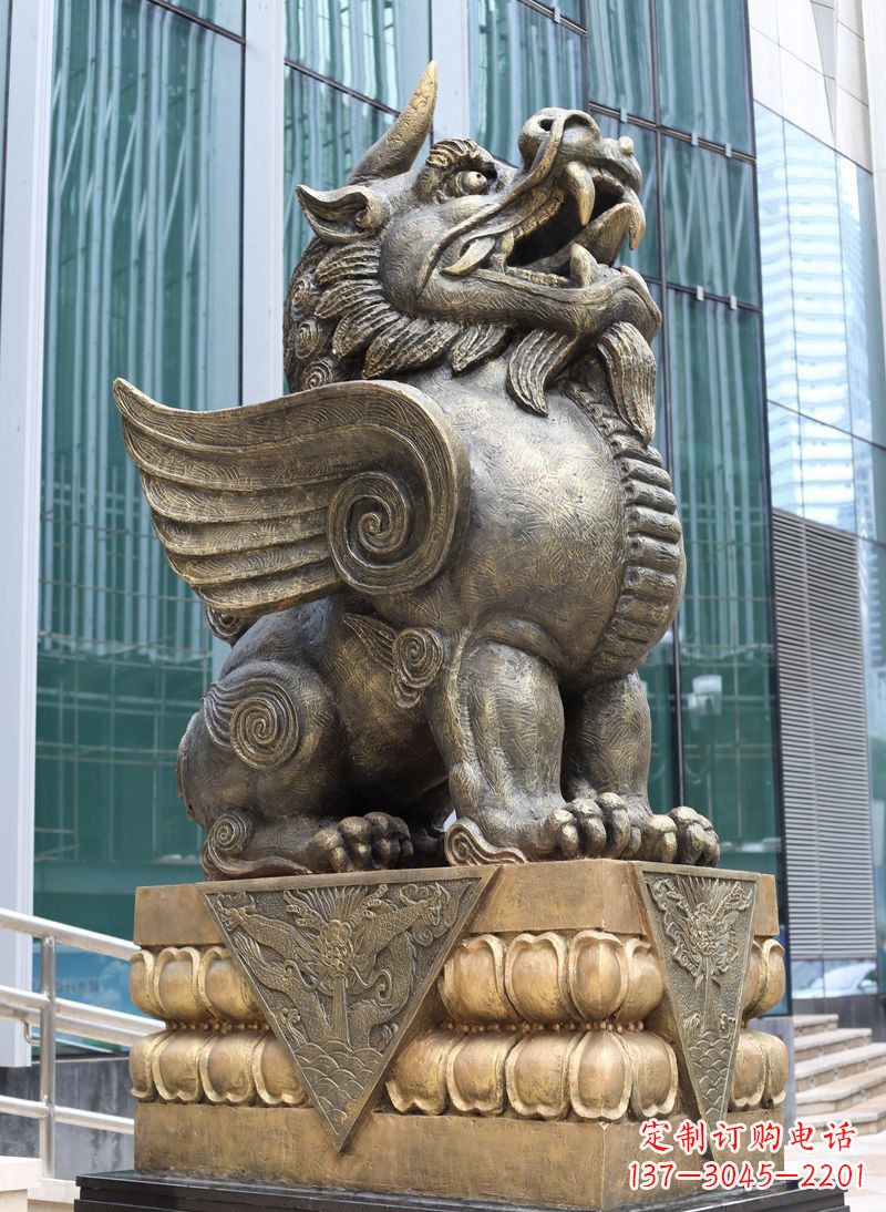 辽阳法院门口独角兽神兽铜雕